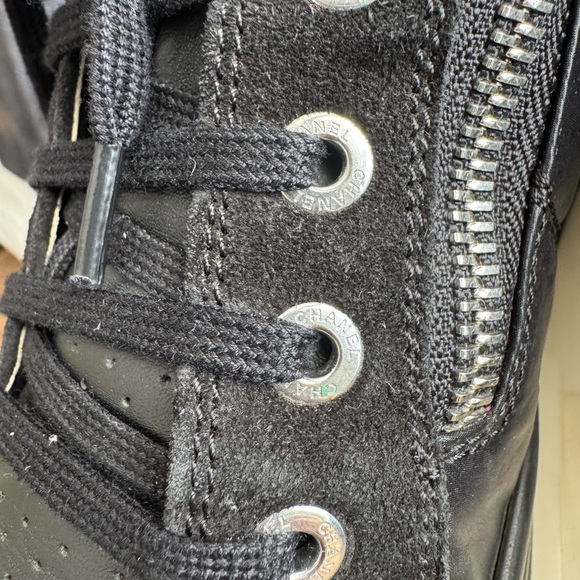 SOLD!! Chanel black leather and suede high top sneakers - Picture 7 of 13